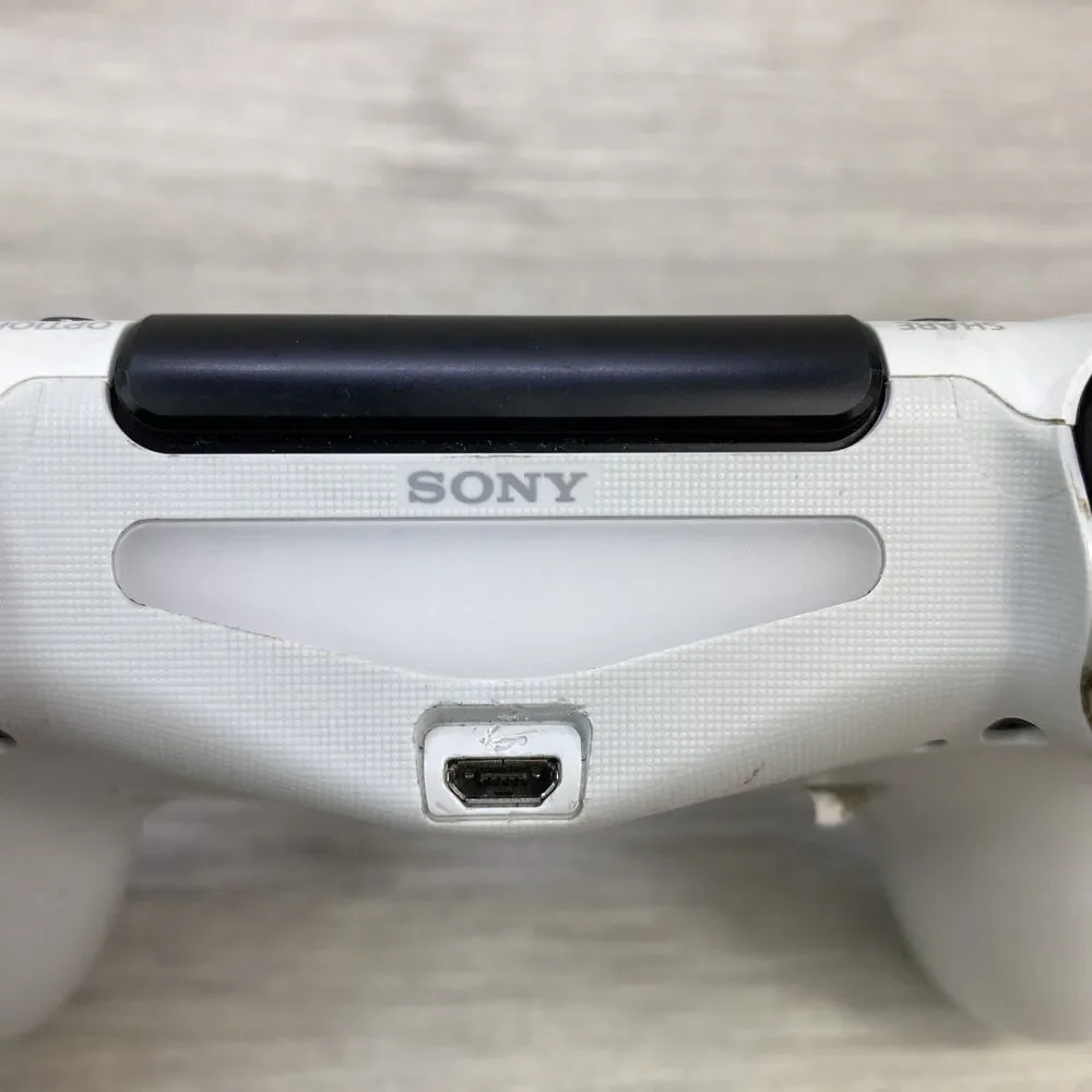 Sony Dualshock 4 CUH-ZCT1E White Handheld Wireless Controller For PlayStation 4